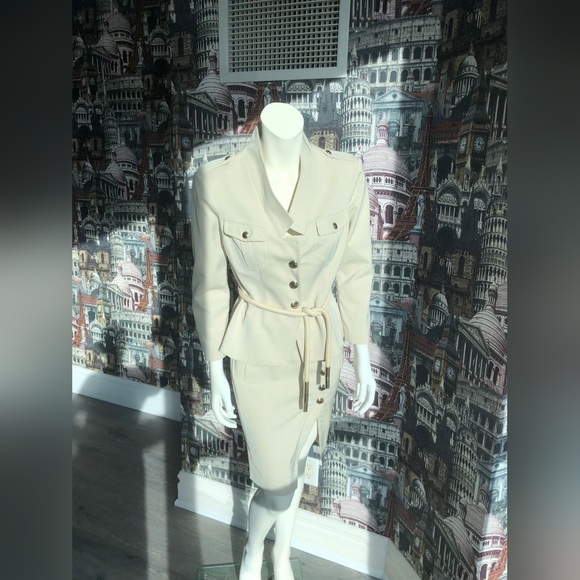 Elisabetta Franchi military style suit.Size:44 IT.Worn a 3 times - Picture 2 of 13